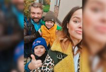 Фото - Звезда Comedy Woman Медведева впервые опубликовала фото с детьми, не скрывая их лица